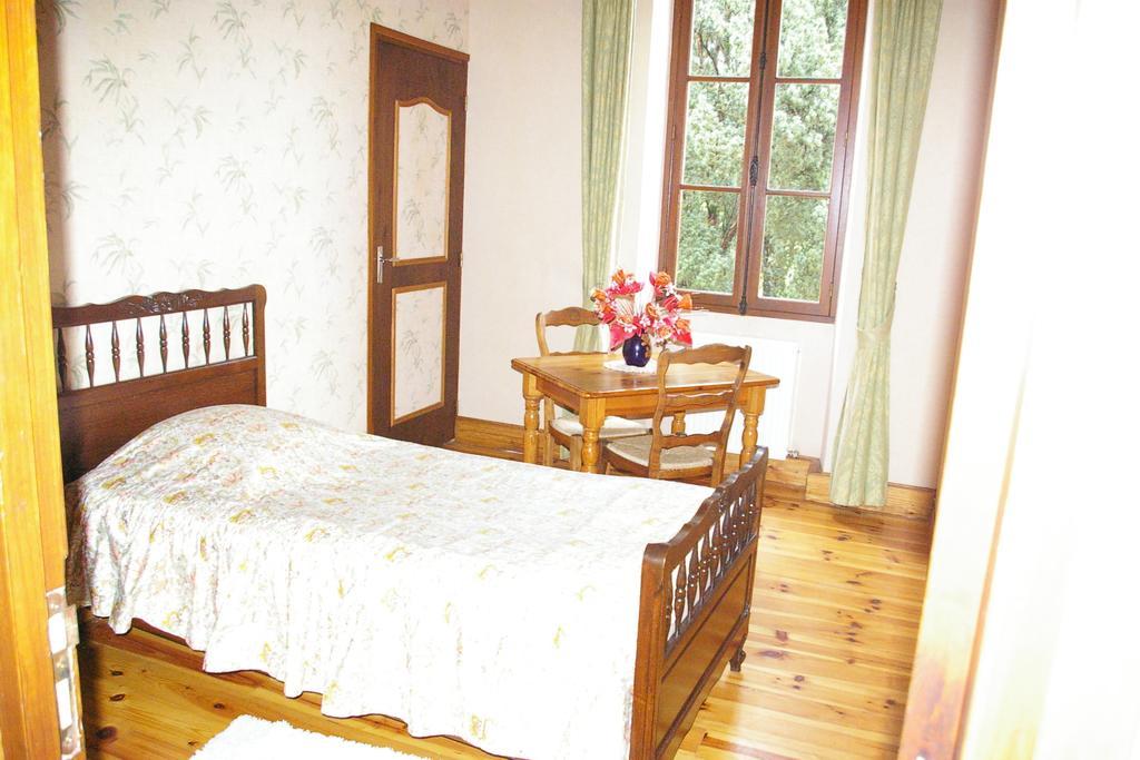 Lalinde Chambres D'Hotes Du Maine الغرفة الصورة