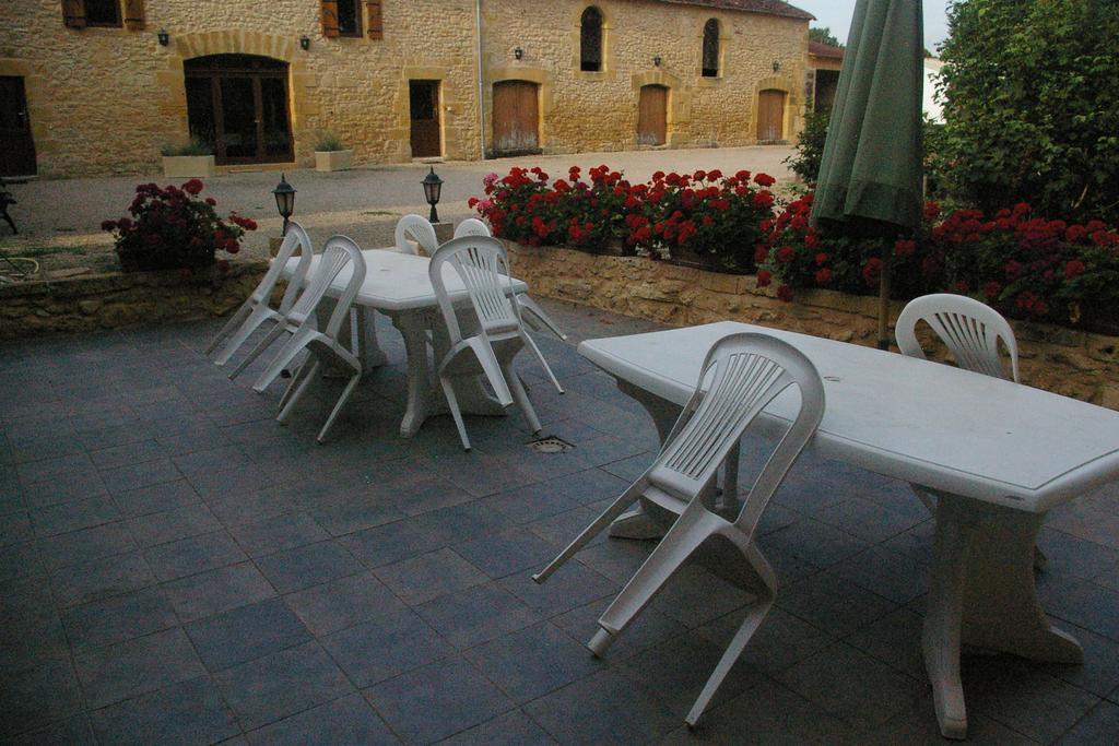 Lalinde Chambres D'Hotes Du Maine المظهر الخارجي الصورة